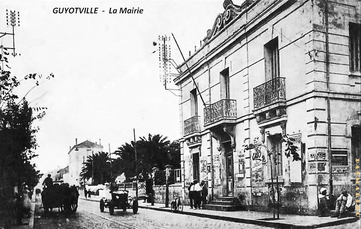 2737- Guyotville - Mairie.jpg